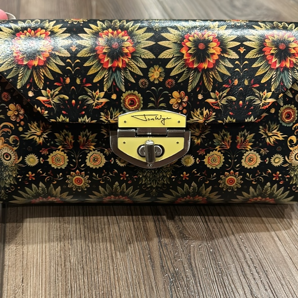 NWOT Jon Wye Whoville Handbag